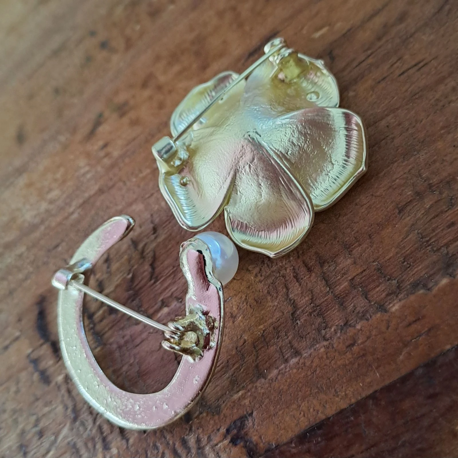 2 broches da moda com pérola sintética – photo 2